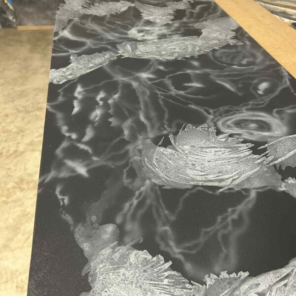 Mikrocementa galds ar aerogrāfu