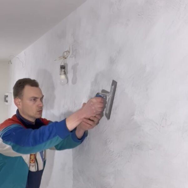 Venēcijas dekoratīvās sienas izveides process