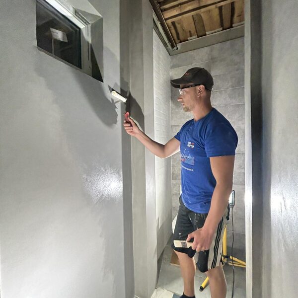 Tiek pārklātas ar divkomponenta laku continuo