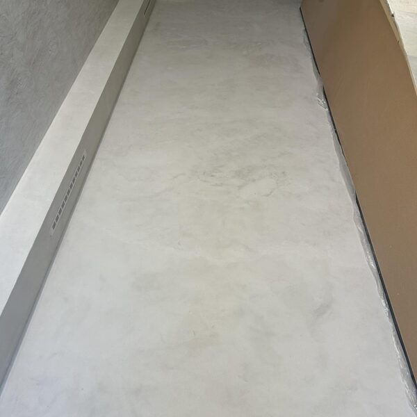 Mikroccementa grīda