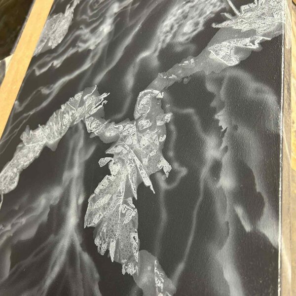 Mikrocementa galds ar aerogrāfu