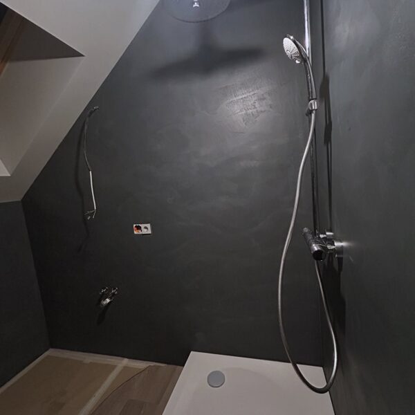 Mikrocements vannas istabā