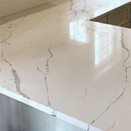 Kitchen table top with epoxy, imitating marble surface