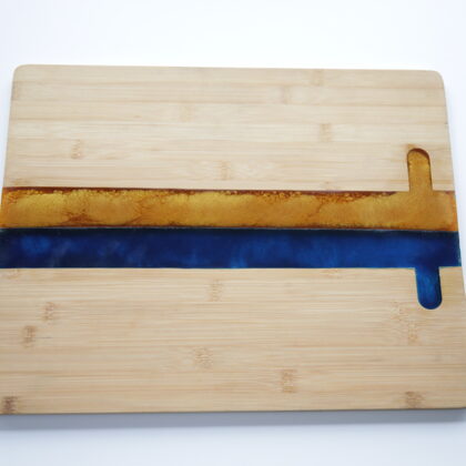 Supporting Ukraine gave rise to the idea for a serving board.