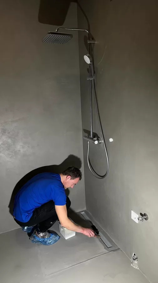 Mikrocementa vannas istaba