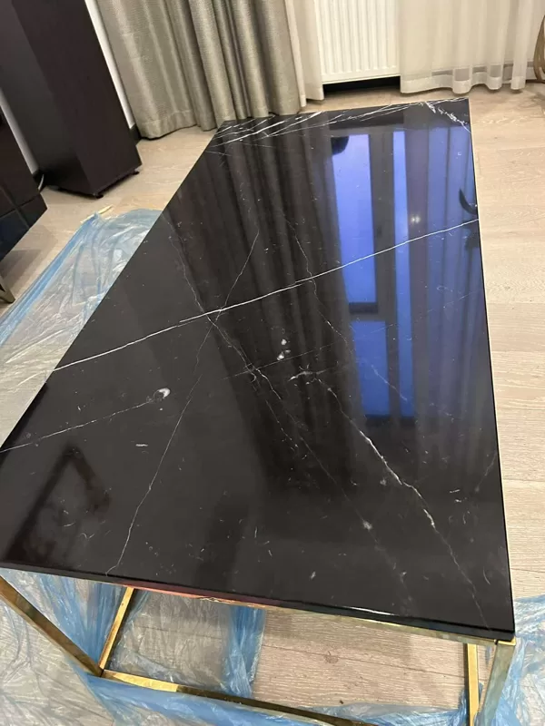Marmora galda virsmas atjaunošana.