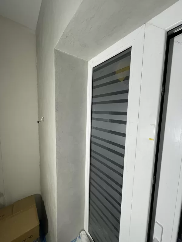 Mikrocements ir ļoti ciets matereāls, tā nav špaktele, kuru iespējams sabojāt