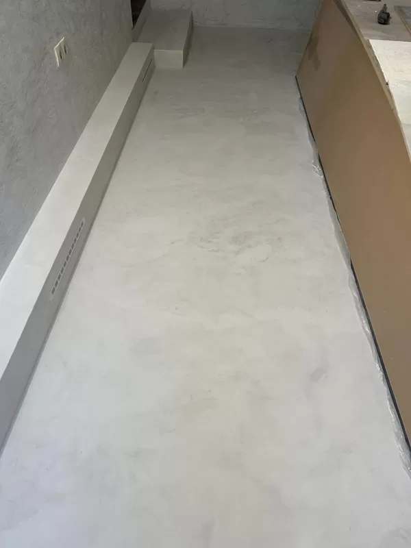 Mikroccementa grīda