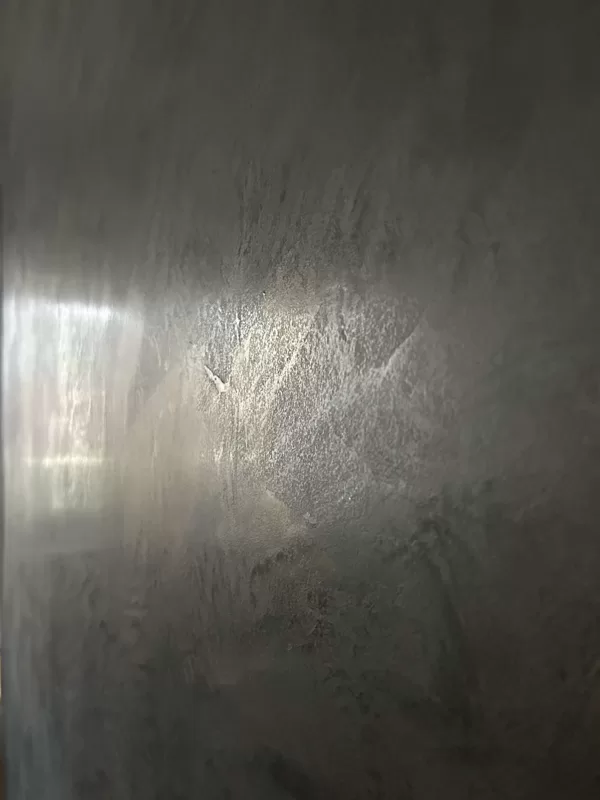 Metāla imitācijas siena